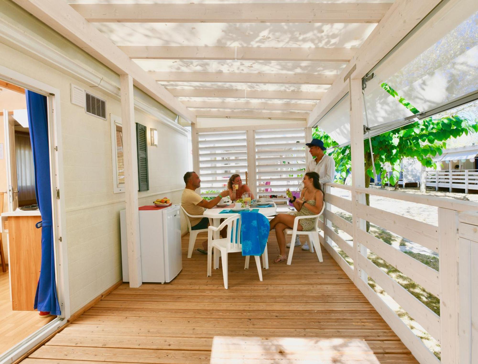Barricata Holiday Village Scardovari Room photo A mobile home in a campsite