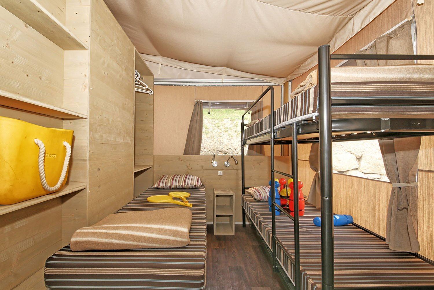 Barricata Holiday Village Scardovari Room photo Interior of a mobile cabin