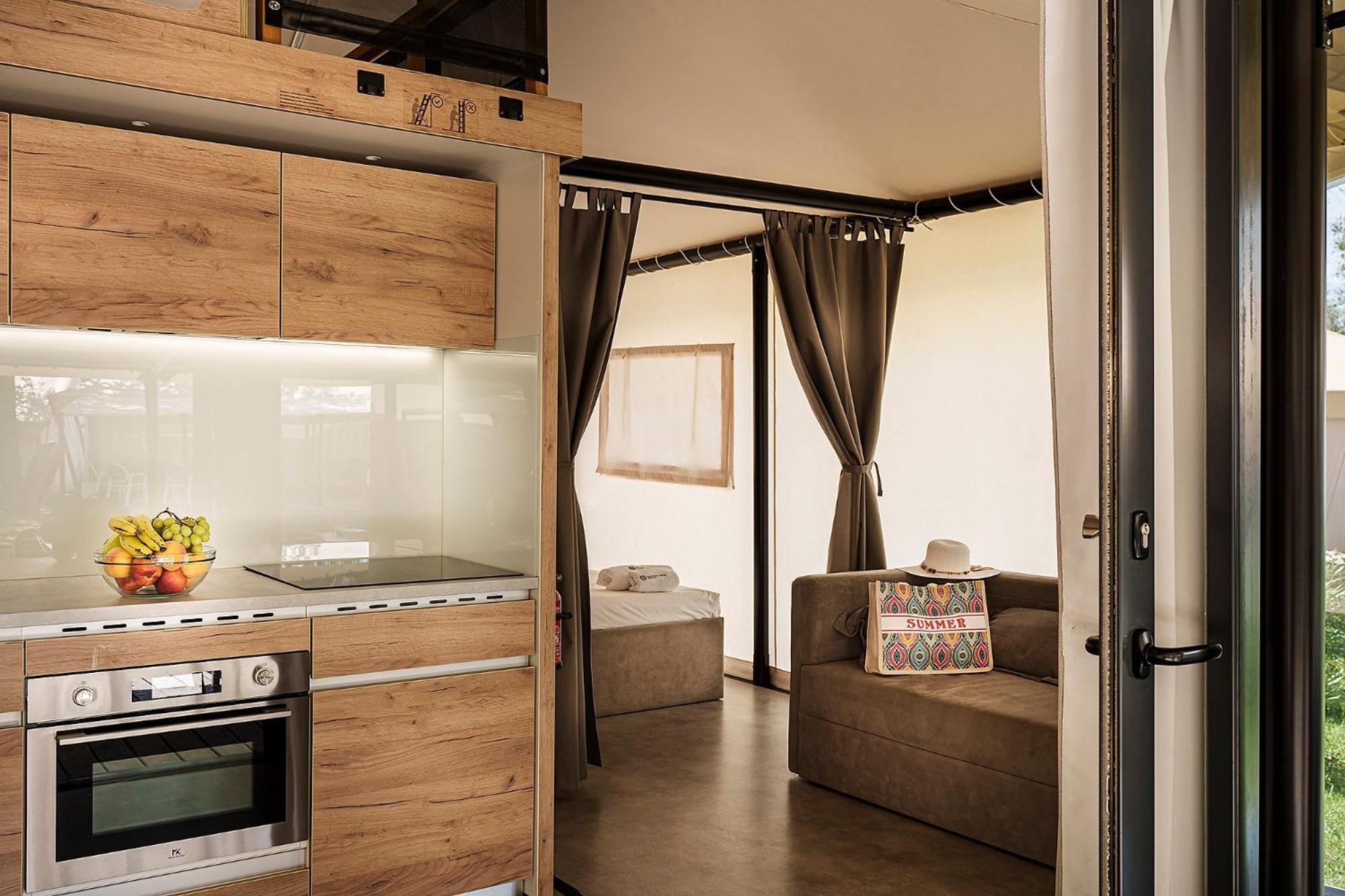 Barricata Holiday Village Scardovari Room photo Interior of a mobile home